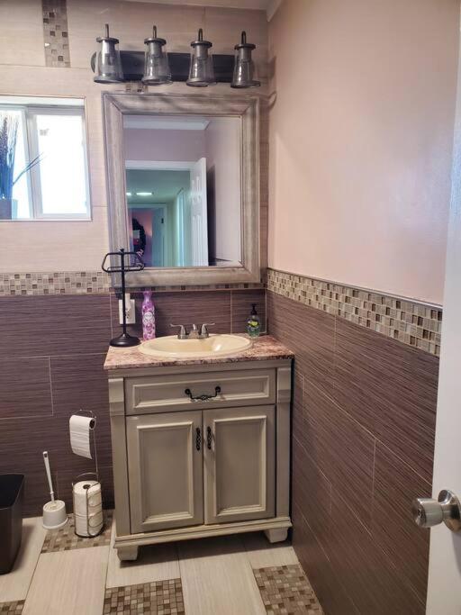 Spacious West El Paso 19 Min From Airport, Fort Bliss Military Base Buitenkant foto